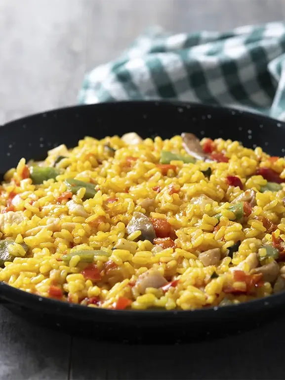 Arroz de Forno Cremoso: Sabor Caseiro e Praticidade em um Só Prato!
