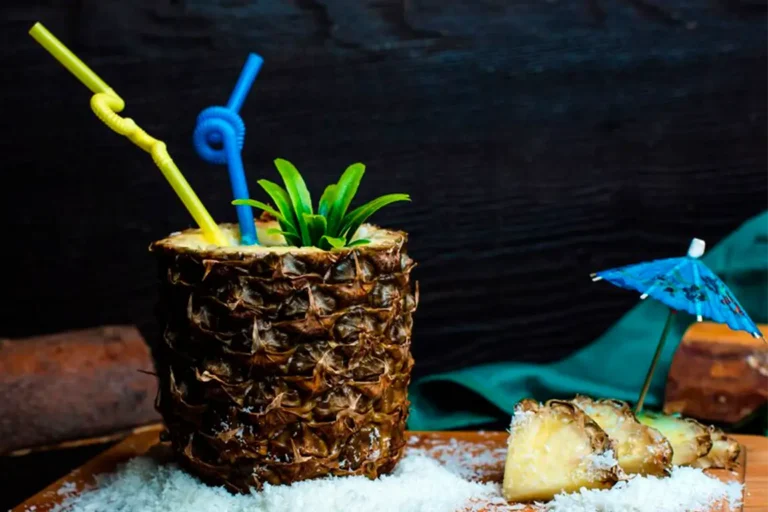 Batidas Tropicais do Carnaval 2025: Refresque-se na Folia!