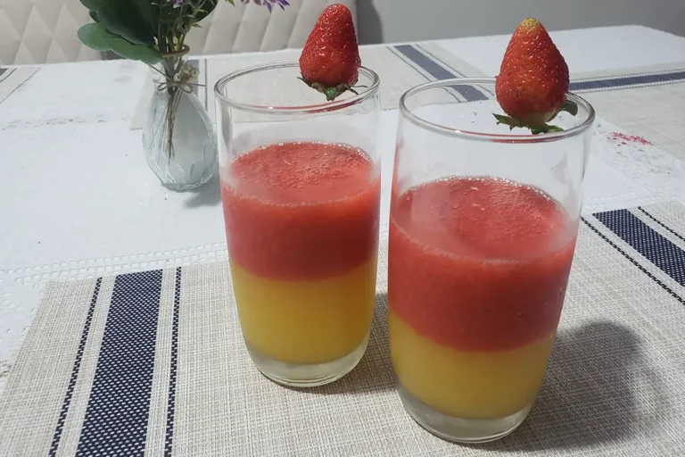 suco de laranja e morango