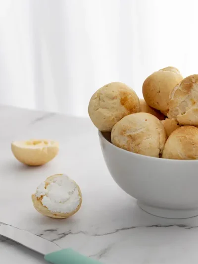 Pão de Queijo de Liquidificador: Sabor Mineiro em Minutos!